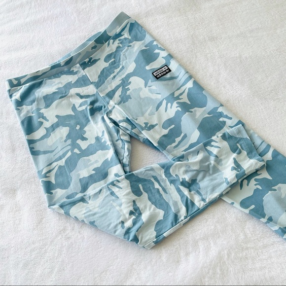 adidas Pants - Adidas Cotton stretch camo leggings XL (d901)